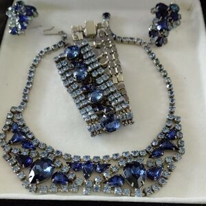 Elegant Blue Crystal Jewelry Set